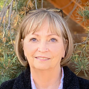 Meet your Posher, Lynette collard